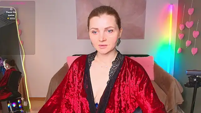 Liza  Evans online show from July 27, 2026, 1:56 am