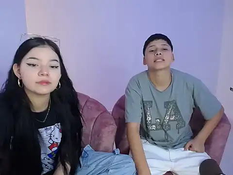 Snapshot of girlssextwo chatting on April 14, 2026, 3:18 pm girlssextwo online show from April 14, 2026, 3:18 pm