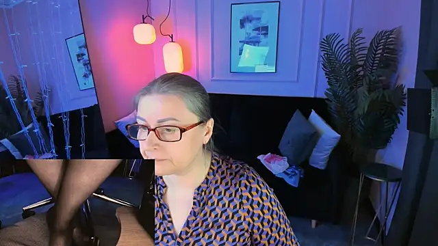 Snapshot of Alexandra_Kind chatting on April 28, 2026, 8:58 pm Alexandra Kind online show from April 28, 2026, 8:58 pm