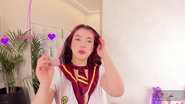 Snapshot of imnikaa_ chatting on May 27, 2026, 12:57 pm imnikaa online show from May 27, 2026, 12:57 pm