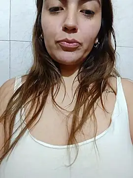 babyfaaa99 online show from May 31, 2026, 11:06 pm