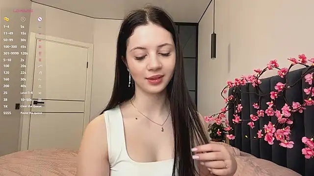 Snapshot of Rose_Retslav chatting on April 15, 2026, 6:20 am Rose Retslav online show from April 15, 2026, 6:20 am