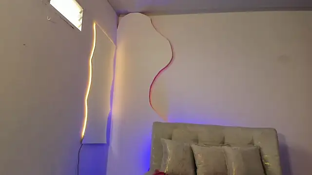 Snapshot of Aohomlester_ chatting on April 15, 2026, 7:58 pm Aohomlester online show from April 15, 2026, 7:58 pm