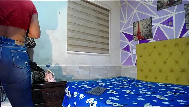 Hellen maya online show from April 27, 2026, 11:58 pm