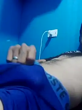 RafaelSartori online show from April 15, 2026, 1:18 pm