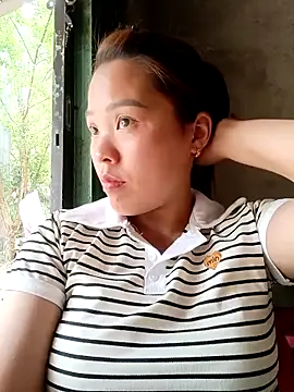 Snapshot of Biakia00 chatting on April 15, 2026, 8:10 am Biakia00 online show from April 15, 2026, 8:10 am