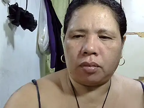 HottyCurlyPeanut online show from June 1, 2026, 11:12 am
