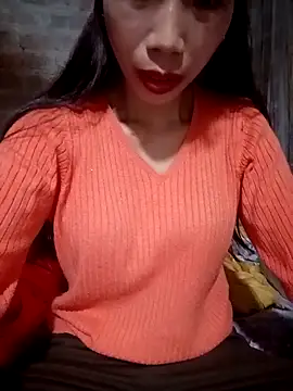 Snapshot of Elena_Mia chatting on April 24, 2026, 8:33 pm Elena Mia online show from April 24, 2026, 8:33 pm