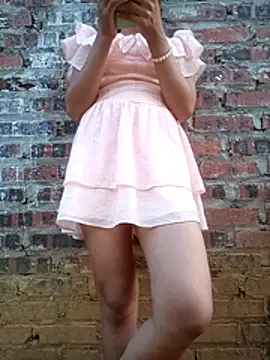 Elena Mia online show from July 26, 2026, 10:55 am