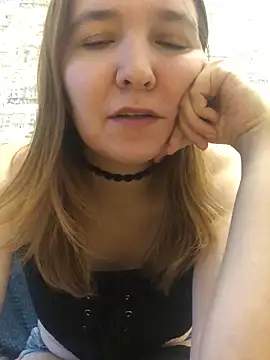 Snapshot of Chill_Babe chatting on April 16, 2026, 1:12 pm Chill Babe online show from April 16, 2026, 1:12 pm