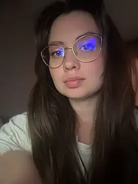 Snapshot of Aitana_Magic chatting on April 15, 2026, 2:24 pm Aitana Magic online show from April 15, 2026, 2:24 pm