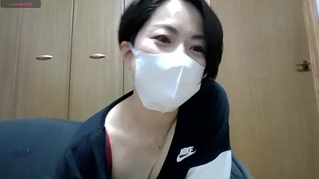 Snapshot of rin2432 chatting on May 7, 2026, 12:27 am rin2432 online show from May 7, 2026, 12:27 am