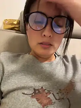 Faye-baby online show from May 18, 2026, 2:56 pm