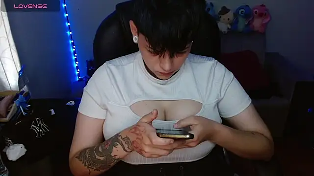 Liam iker online show from July 28, 2026, 8:52 pm