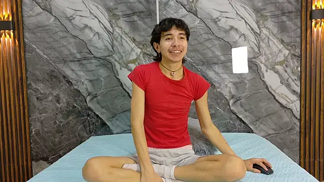 Snapshot of NoahWalker__ chatting on May 25, 2026, 11:05 am NoahWalker online show from May 25, 2026, 11:05 am