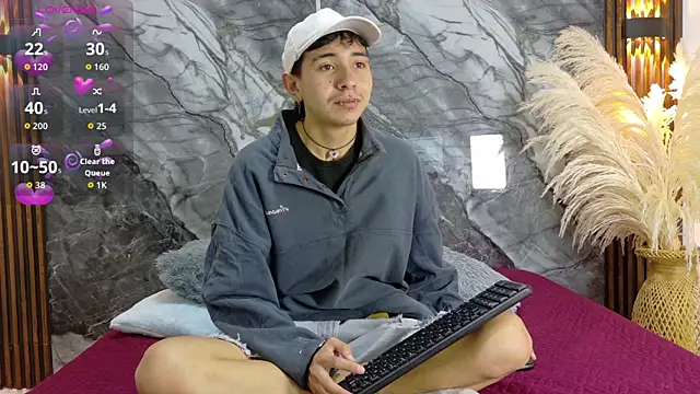 NoahWalker   online show from June 26, 2026, 10:52 am