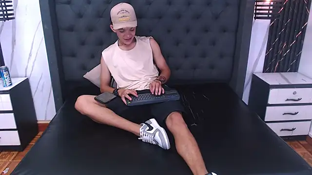 Daniel Guty online show from April 16, 2026, 9:39 pm