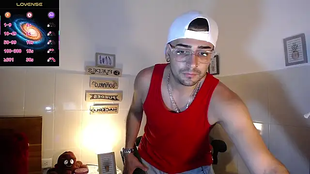 Snapshot of andders_ chatting on April 28, 2026, 2:27 am andders online show from April 28, 2026, 2:27 am