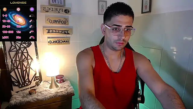 Snapshot of andders_ chatting on April 29, 2026, 8:26 pm andders online show from April 29, 2026, 8:26 pm