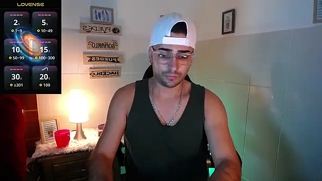 Snapshot of andders_ chatting on May 21, 2026, 12:28 am andders online show from May 21, 2026, 12:28 am