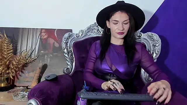 MistressKasandra online show from May 23, 2026, 4:07 am