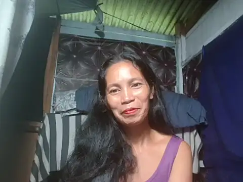 Snapshot of Honeychel chatting on May 27, 2026, 9:34 pm Honeychel online show from May 27, 2026, 9:34 pm