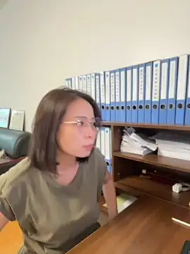 lisha521 online show from July 29, 2026, 6:33 am