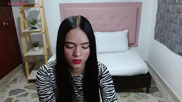 Snapshot of CelesteMayerr chatting on April 20, 2026, 8:32 pm CelesteMayerr online show from April 20, 2026, 8:32 pm