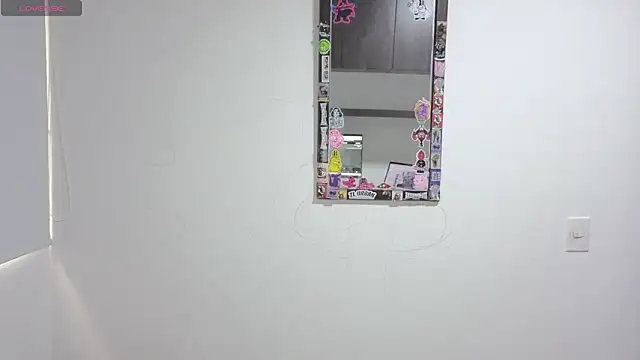 giulietta monsalve online show from April 17, 2026, 7:39 pm