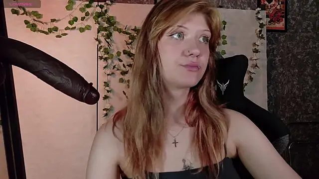 Snapshot of Lina_Wi chatting on July 22, 2026, 8:00 pm Lina Wi online show from July 22, 2026, 8:00 pm