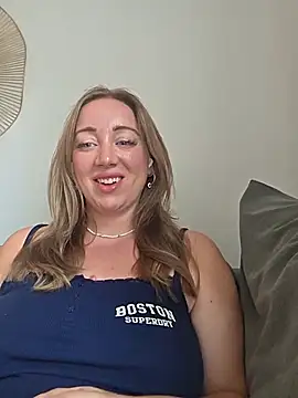 arielsweetieee online show from July 22, 2026, 5:05 pm