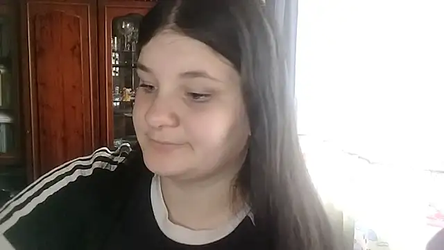 Snapshot of BeatriceMolands chatting on May 16, 2026, 7:27 am BeatriceMolands online show from May 16, 2026, 7:27 am