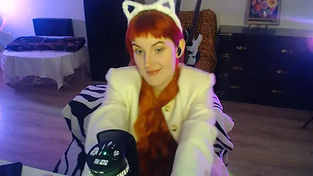 Snapshot of ConchitaMesser chatting on May 17, 2026, 9:55 pm ConchitaMesser online show from May 17, 2026, 9:55 pm