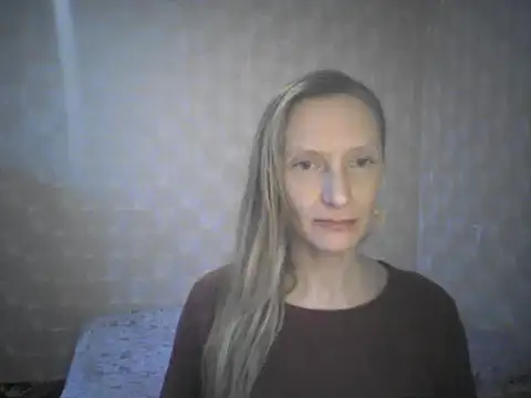 Snapshot of LunaBelle8 chatting on May 12, 2026, 4:59 pm LunaBelle8 online show from May 12, 2026, 4:59 pm