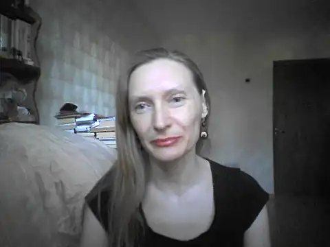 Snapshot of LunaBelle8 chatting on June 2, 2026, 4:31 pm LunaBelle8 online show from June 2, 2026, 4:31 pm
