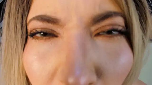 Snapshot of OneBeauty_ chatting on May 1, 2026, 3:05 pm OneBeauty online show from May 1, 2026, 3:05 pm