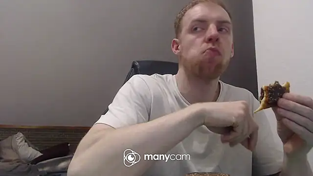 Snapshot of Milkyman7 chatting on January 31, 2026, 11:25 pm Milkyman7 online show from January 31, 2026, 11:25 pm