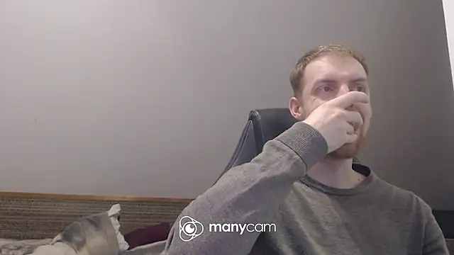 Snapshot of Milkyman7 chatting on February 12, 2026, 8:04 pm Milkyman7 online show from February 12, 2026, 8:04 pm