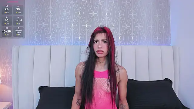 Snapshot of Tori_Gaviria chatting on May 15, 2026, 12:23 pm Tori Gaviria online show from May 15, 2026, 12:23 pm