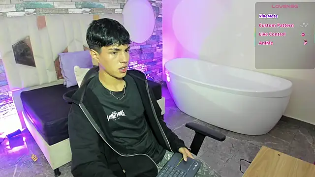 Snapshot of Damian_tay chatting on May 9, 2026, 11:37 am Damian tay online show from May 9, 2026, 11:37 am