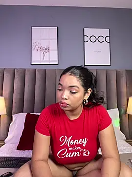 Snapshot of LilyFoox chatting on May 6, 2026, 12:54 pm LilyFoox online show from May 6, 2026, 12:54 pm