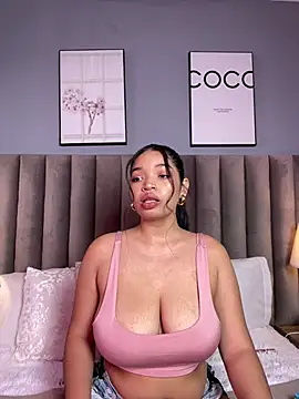 Snapshot of LilyFoox chatting on May 28, 2026, 1:19 pm LilyFoox online show from May 28, 2026, 1:19 pm