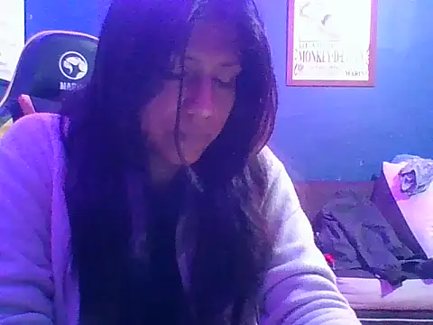 ParadiseEc online show from April 21, 2026, 2:51 am