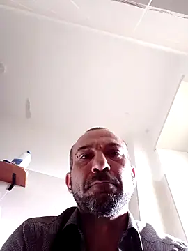 chicco22sex online show from April 17, 2026, 8:06 am