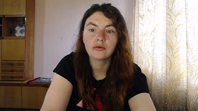 Snapshot of AlinaxJames chatting on April 18, 2026, 5:55 am AlinaxJames online show from April 18, 2026, 5:55 am