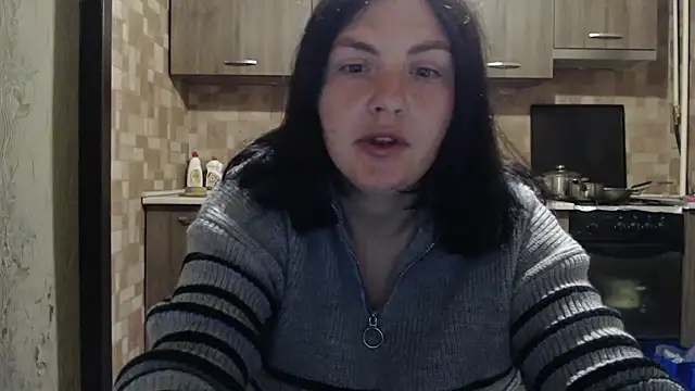 Snapshot of AlinaxJames chatting on April 22, 2026, 5:47 pm AlinaxJames online show from April 22, 2026, 5:47 pm