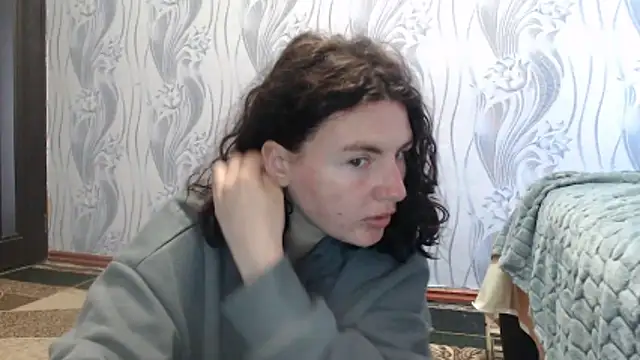 Snapshot of AlinaxJames chatting on June 1, 2026, 8:49 am AlinaxJames online show from June 1, 2026, 8:49 am