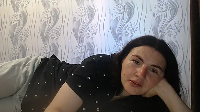 AlinaxJames online show from June 29, 2026, 10:59 am