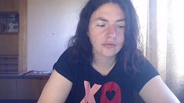 AlinaxJames online show from July 25, 2026, 7:28 am