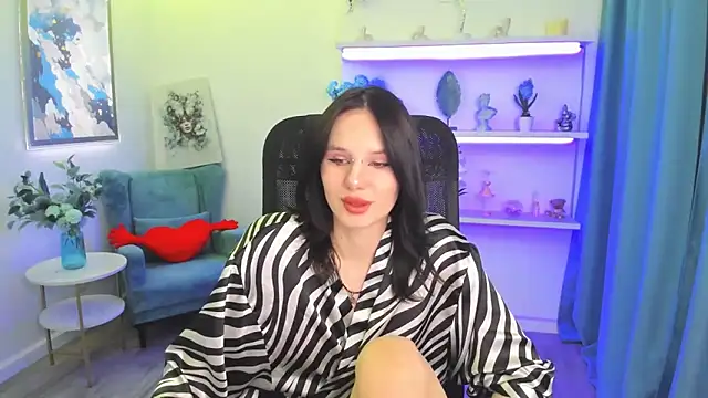 AlicePertim online show from May 15, 2026, 6:37 pm